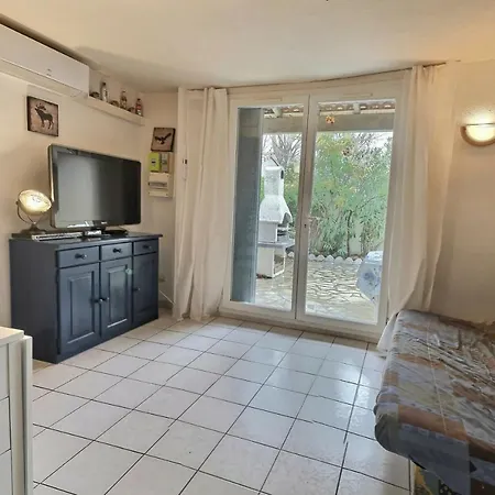 Pavillon Familial Dans Une Avec Piscine Proche Plage Villa